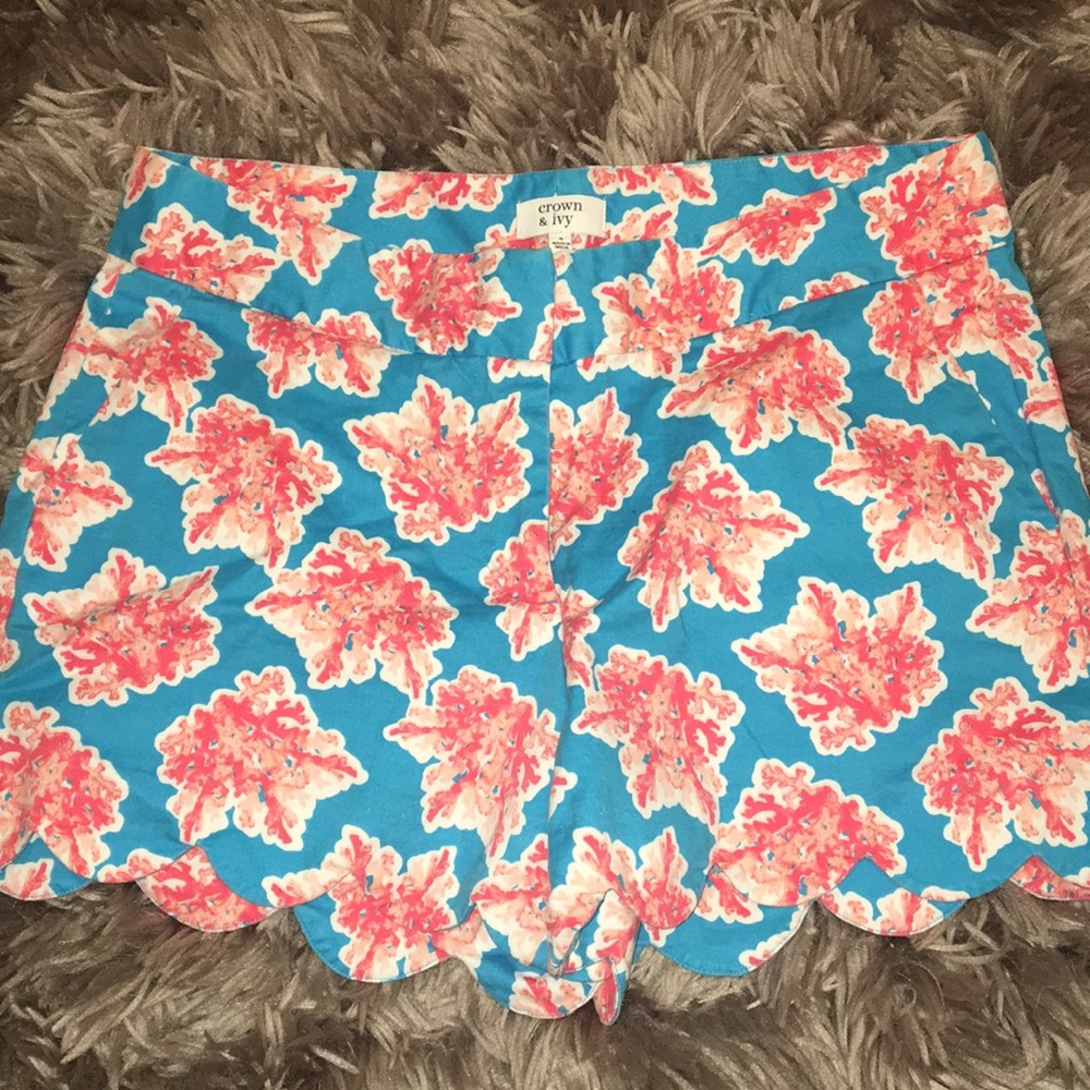 CUTE coral Crown & Ivy Shorts